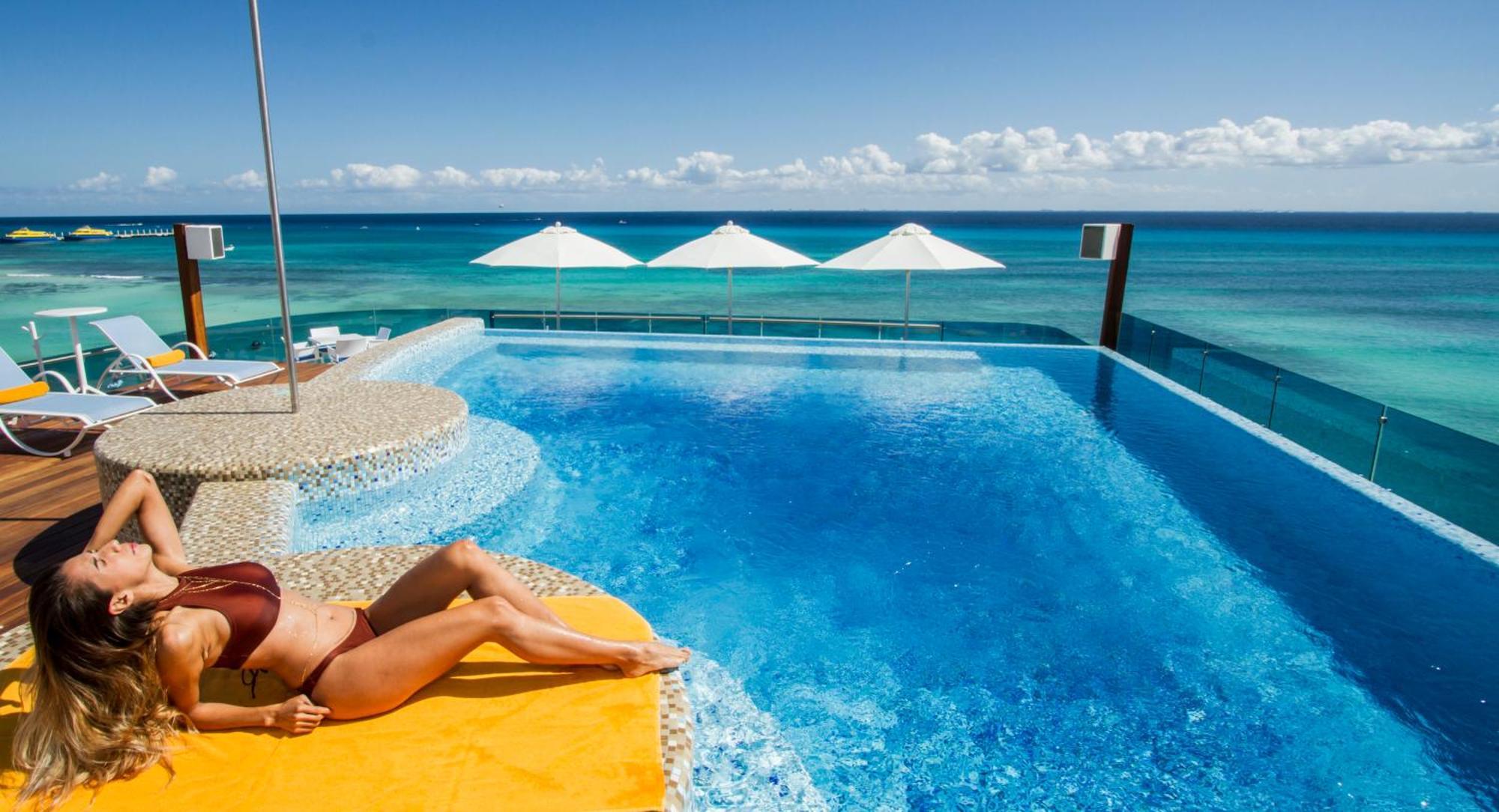 The Carmen Hotel - Ocean Front (Adults Only) Playa del Carmen Kültér fotó