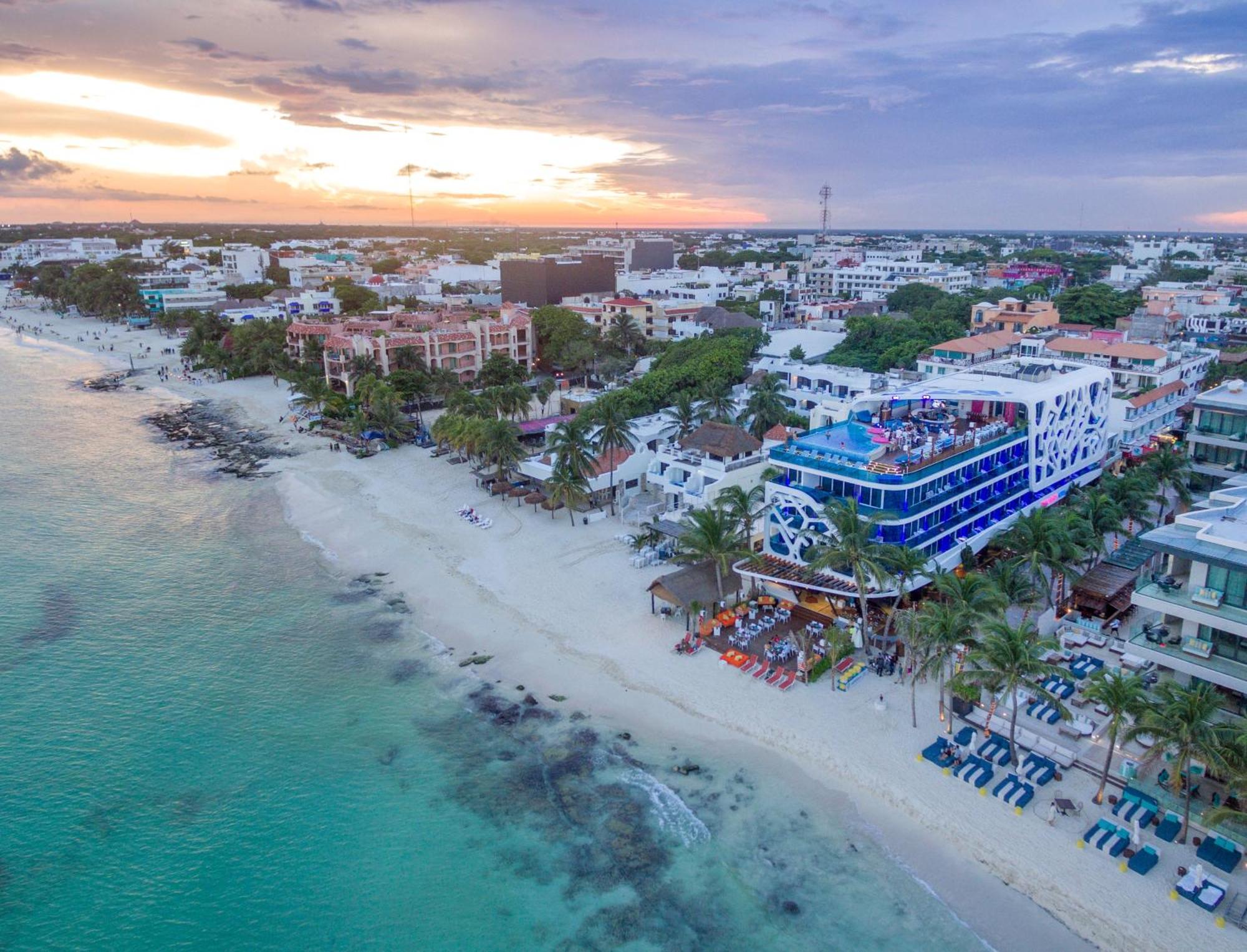 The Carmen Hotel - Ocean Front (Adults Only) Playa del Carmen Kültér fotó